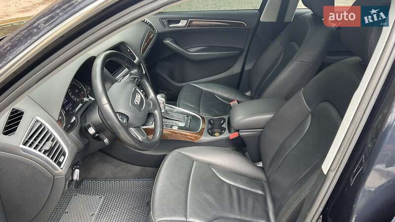 Позашляховик / Кросовер Audi Q5 2014 в Рівному
