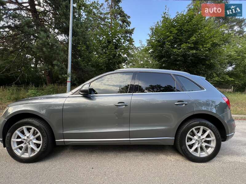 Позашляховик / Кросовер Audi Q5 2012 в Києві