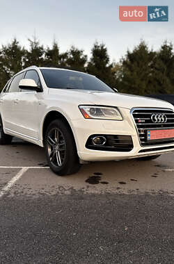 Позашляховик / Кросовер Audi Q5 2016 в 