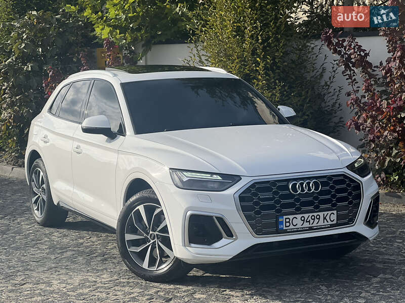 Позашляховик / Кросовер Audi Q5 2020 в 