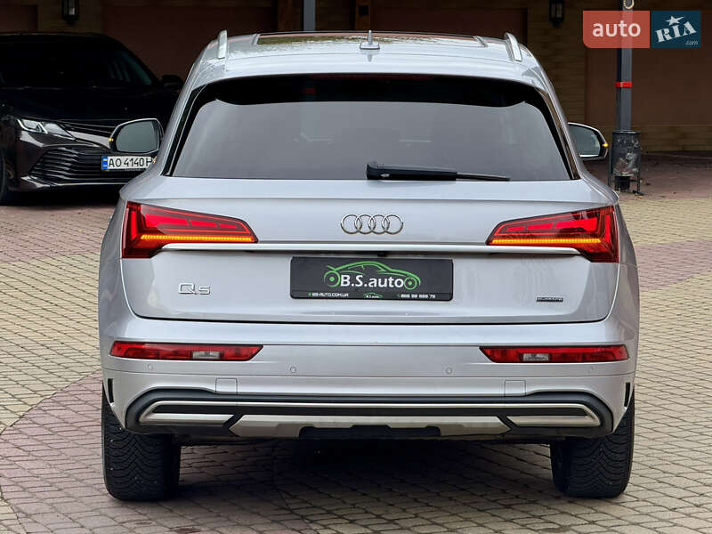 Внедорожник / Кроссовер Audi Q5 2021 в Мукачево
