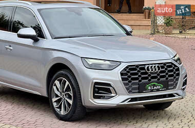 Позашляховик / Кросовер Audi Q5 2021 в 