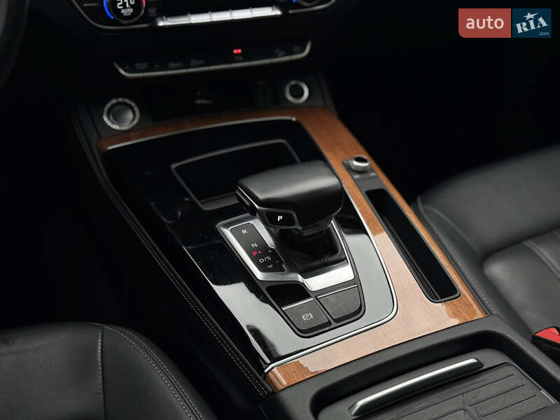Внедорожник / Кроссовер Audi Q5 2021 в Мукачево