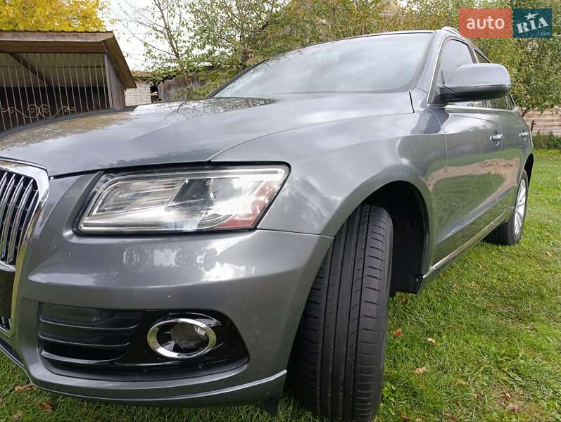 Позашляховик / Кросовер Audi Q5 2012 в Володимирі