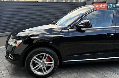 Позашляховик / Кросовер Audi Q5 2016 в 