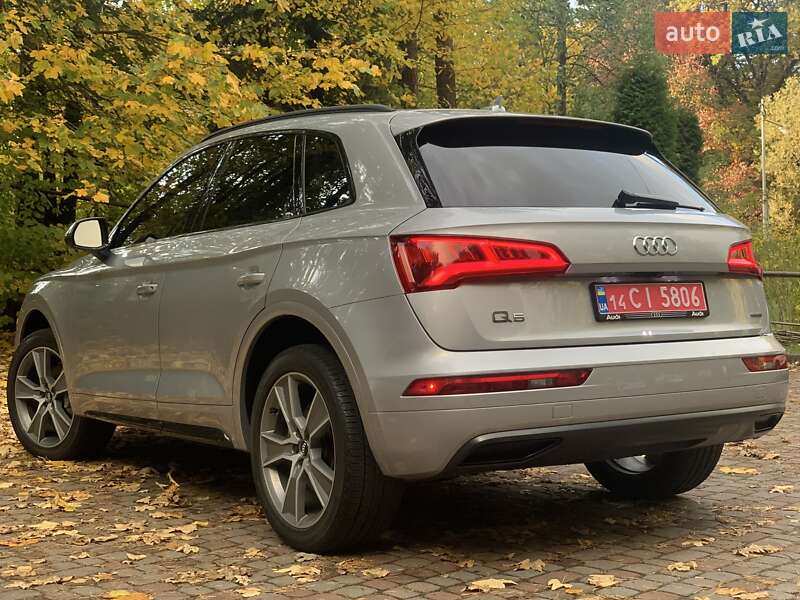 Внедорожник / Кроссовер Audi Q5 2018 в Дрогобыче