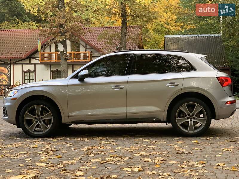 Внедорожник / Кроссовер Audi Q5 2018 в Дрогобыче