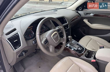 Позашляховик / Кросовер Audi Q5 2011 в 