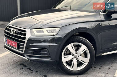 Внедорожник / Кроссовер Audi Q5 2018 в 