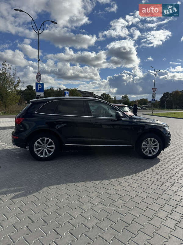 Позашляховик / Кросовер Audi Q5 2014 в Луцьку