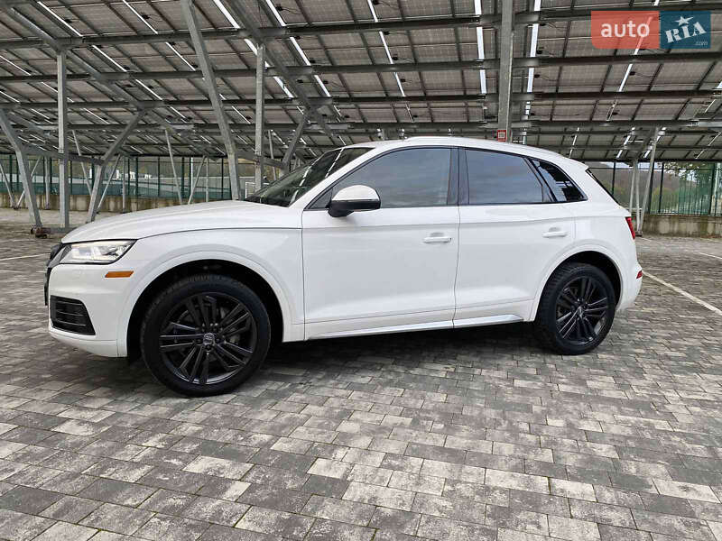 Внедорожник / Кроссовер Audi Q5 2018 в Львове
