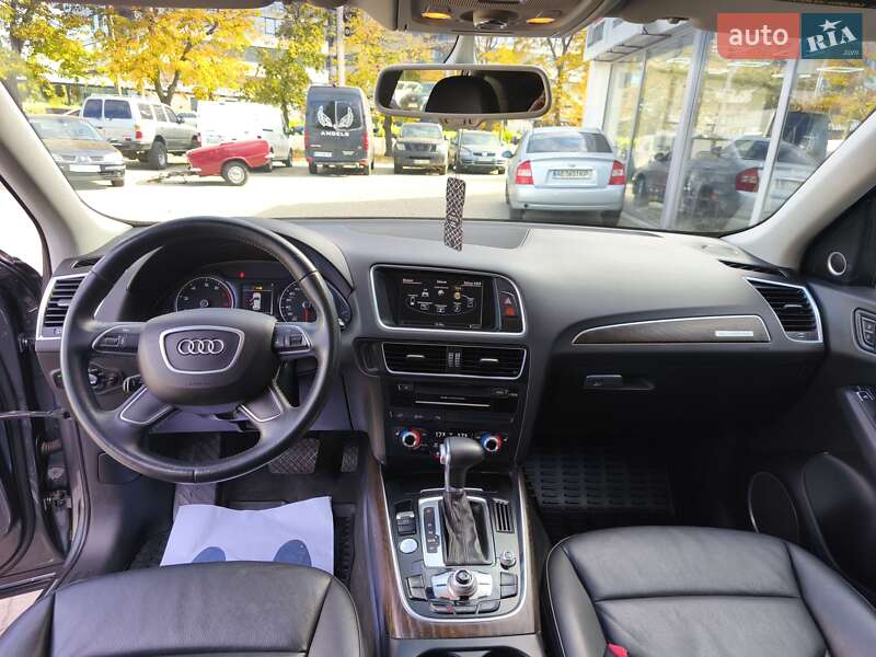 Позашляховик / Кросовер Audi Q5 2015 в Дніпрі