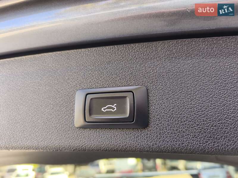 Позашляховик / Кросовер Audi Q5 2015 в Дніпрі