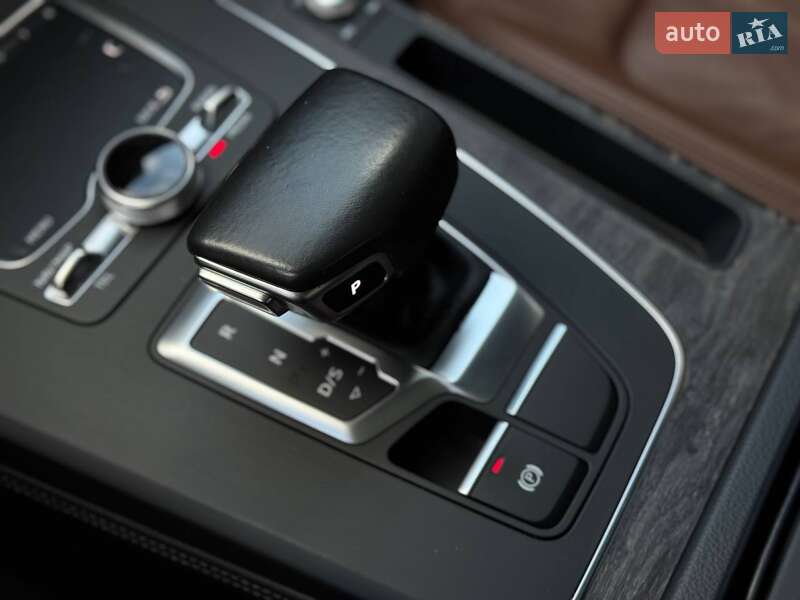 Позашляховик / Кросовер Audi Q5 2018 в Рівному