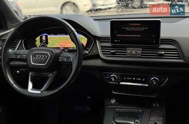 Внедорожник / Кроссовер Audi Q5 2018 в 