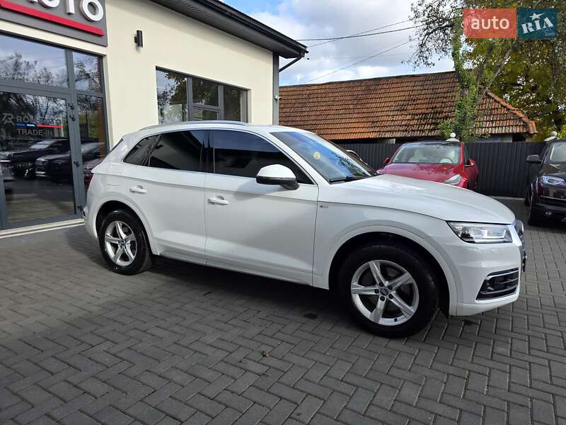 Внедорожник / Кроссовер Audi Q5 2017 в Коломые