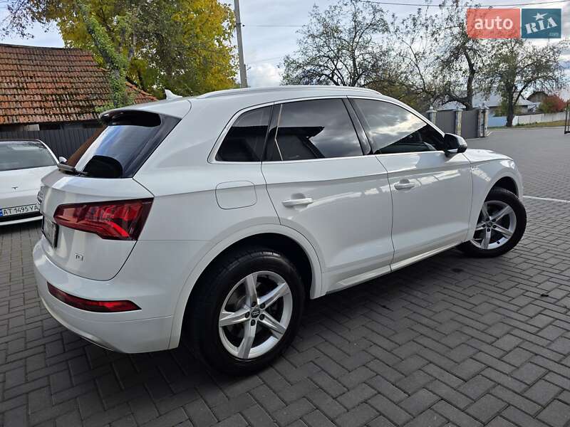 Внедорожник / Кроссовер Audi Q5 2017 в Коломые