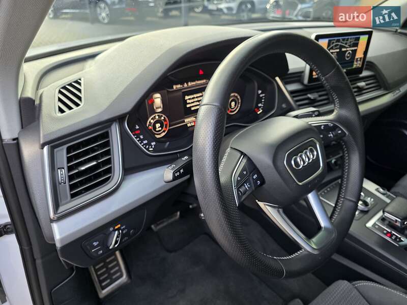 Внедорожник / Кроссовер Audi Q5 2017 в Коломые