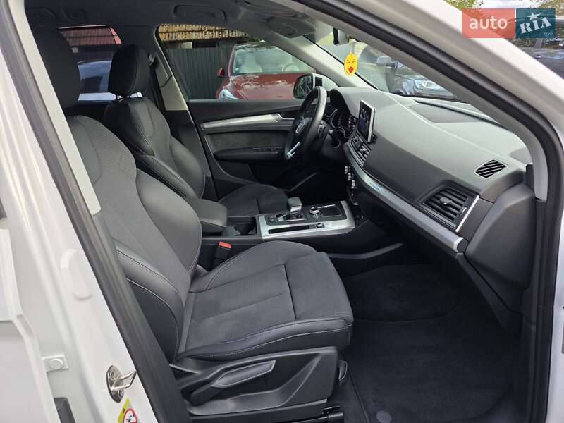 Внедорожник / Кроссовер Audi Q5 2017 в Коломые