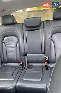 Позашляховик / Кросовер Audi Q5 2012 в 