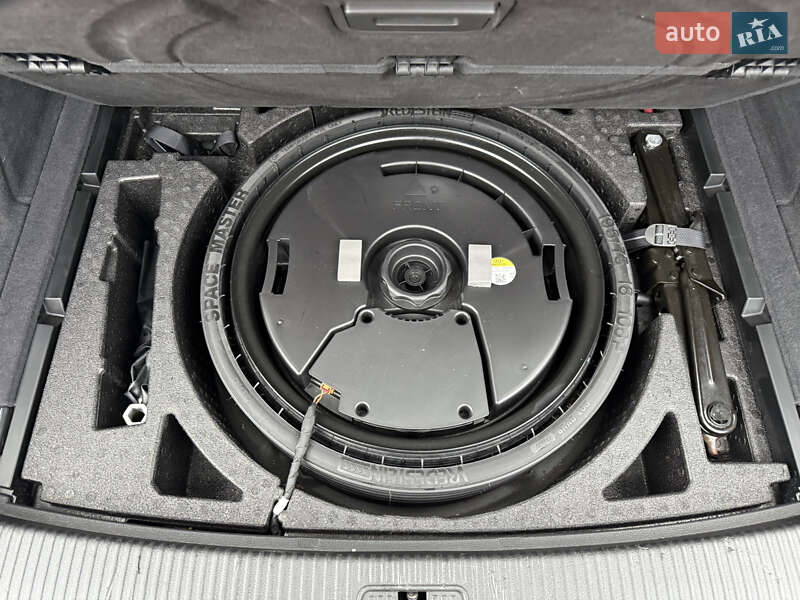 Внедорожник / Кроссовер Audi Q5 2018 в Киеве фото 30 Внедорожник / Кроссовер Audi Q5 2018 в Киеве