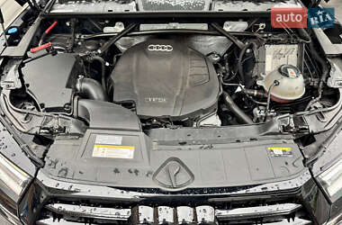 Внедорожник / Кроссовер Audi Q5 2020 в Киеве