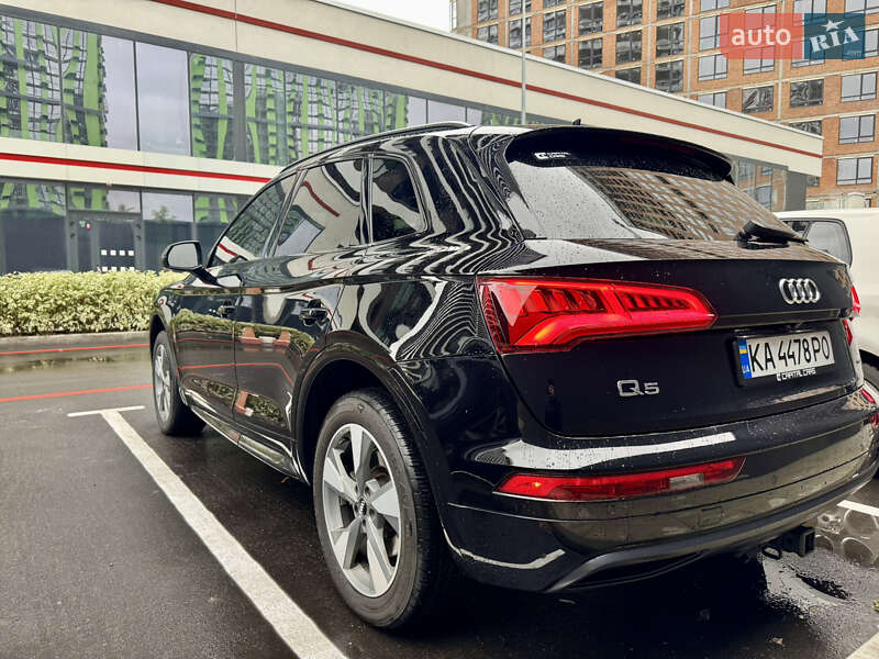 Внедорожник / Кроссовер Audi Q5 2020 в Киеве