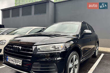 Позашляховик / Кросовер Audi Q5 2020 в 