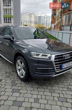 Внедорожник / Кроссовер Audi Q5 2018 в Ивано-Франковске