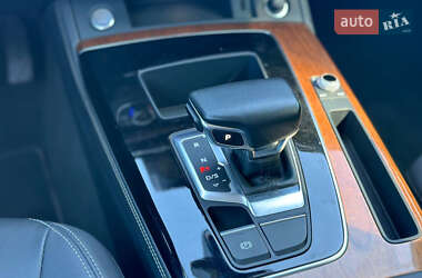 Позашляховик / Кросовер Audi Q5 2022 в  фото 11 Позашляховик / Кросовер Audi Q5 2022 в