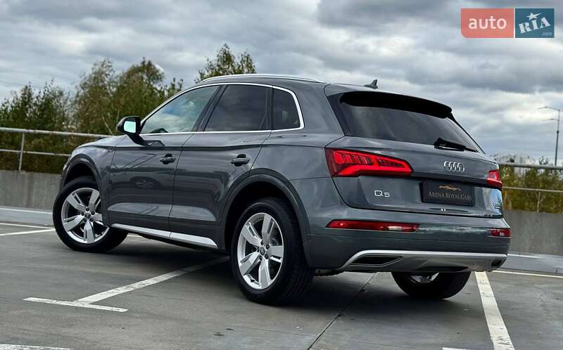 Позашляховик / Кросовер Audi Q5 2018 в Києві
