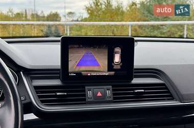 Внедорожник / Кроссовер Audi Q5 2018 в 