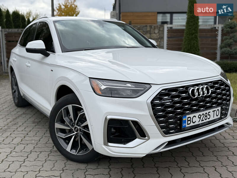 Внедорожник / Кроссовер Audi Q5 2022 в 