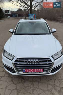 Внедорожник / Кроссовер Audi Q5 2018 в Ивано-Франковске