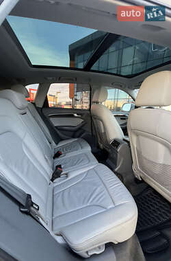 Внедорожник / Кроссовер Audi Q5 2013 в 