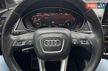 Позашляховик / Кросовер Audi Q5 2017 в Києві