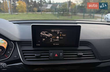 Позашляховик / Кросовер Audi Q5 2020 в 