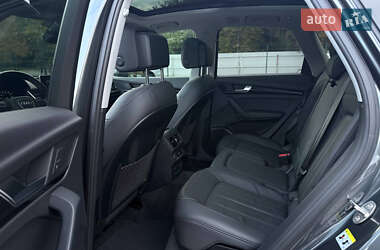 Позашляховик / Кросовер Audi Q5 2020 в 