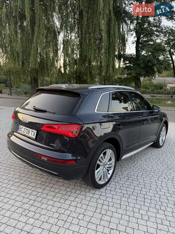 Позашляховик / Кросовер Audi Q5 2020 в Львові