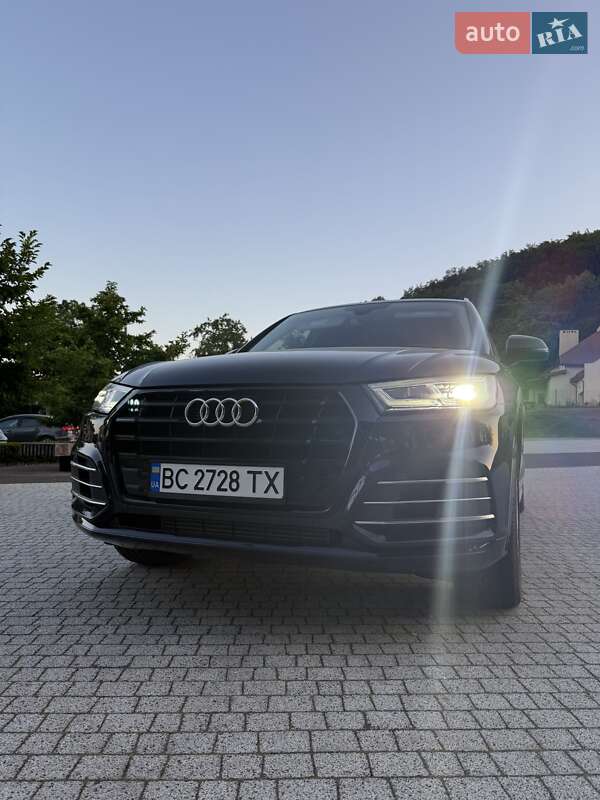 Позашляховик / Кросовер Audi Q5 2020 в Львові