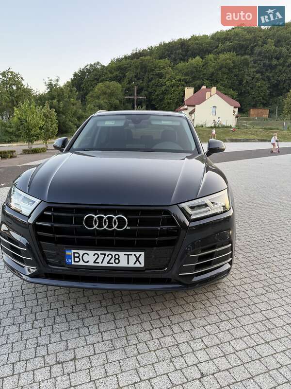 Позашляховик / Кросовер Audi Q5 2020 в Львові