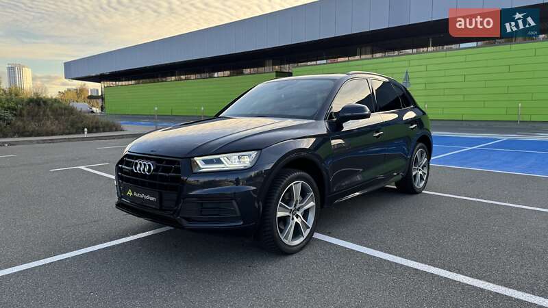 Позашляховик / Кросовер Audi Q5 2019 в Києві