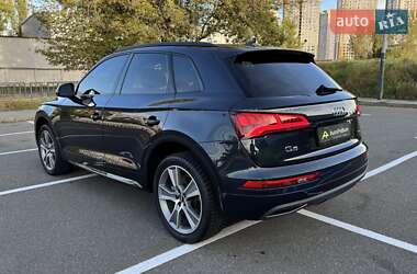 Внедорожник / Кроссовер Audi Q5 2019 в 