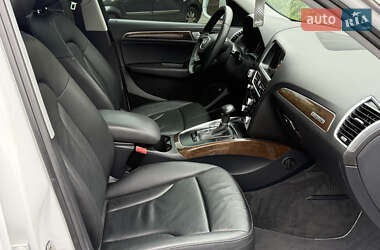 Внедорожник / Кроссовер Audi Q5 2012 в 