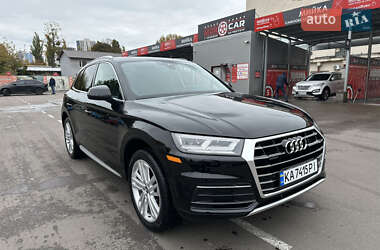 Позашляховик / Кросовер Audi Q5 2019 в 