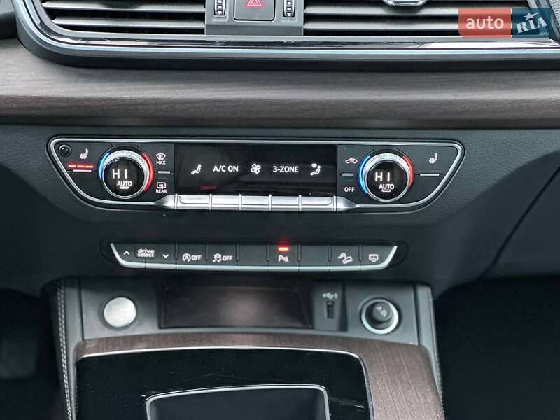 Позашляховик / Кросовер Audi Q5 2020 в Луцьку фото 16 Позашляховик / Кросовер Audi Q5 2020 в Луцьку
