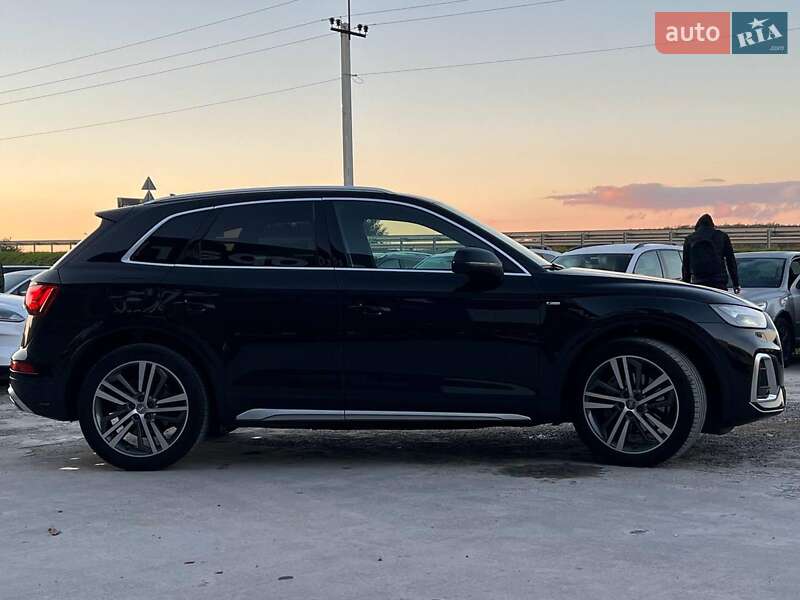 Внедорожник / Кроссовер Audi Q5 2022 в Львове