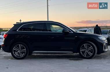 Позашляховик / Кросовер Audi Q5 2022 в 