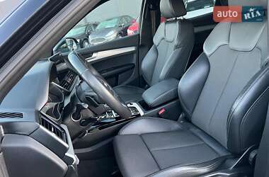 Позашляховик / Кросовер Audi Q5 2022 в 