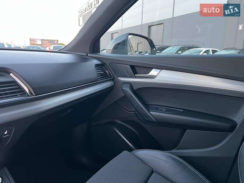 Внедорожник / Кроссовер Audi Q5 2022 в Львове